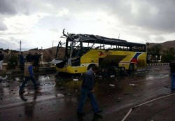 31 قتيلا وجريحا بانفجار حافلة ركاب سياحية في سيناء