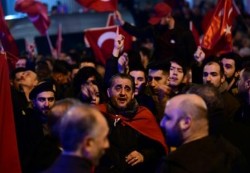 تفاقم الأزمة بين هولندا وتركيا