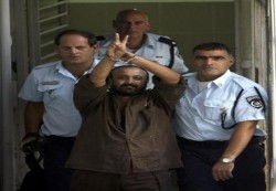 إضراب عن الطعام لمئات الفلسطينيين في سجون العدو الصهيوني 