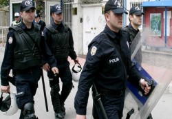 تركيا : إعتقال 12 ناشط حقوقي بينهم مديرة مكتب منظمة العفو الدولية