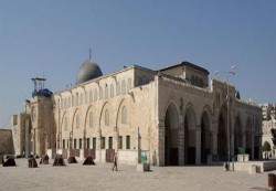 سلطات الاحتلال تعيد فتح باب المطهرة في المسجد الأقصى
