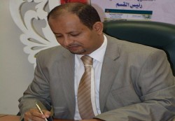 أكاديمي في جامعة صنعاء ينتقد الأداء الإعلامي الضعيف لحكومة الشرعية