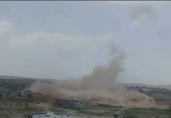 الانقلابيون يفجرون منزل مواطن في محافظة البيضاء 