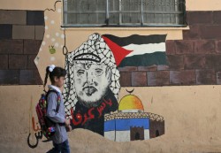 استياء وغضب بين اللاجئين الفلسطينيين بعد وقف واشنطن تمويل الأونروا