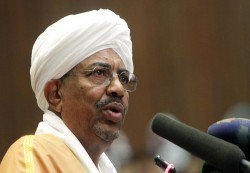 الرئيس السوداني يحل الحكومة الحالية ويعين ئيسا جديدا للوزراء