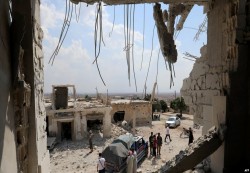 إصابة 50 شخصا في قصف لمسلحين على حلب سبب حالات اختناق