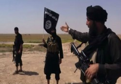 المرصد: تنظيم الدولة الإسلامية يقتل 700 سجين في شرق سوريا