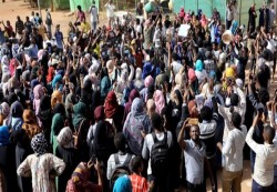 إضراب شامل في السودان من اجل تسليم السلطة للمدنيين