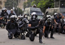 مقتل ضابط مصري وسبعة مسلحين في تبادل لإطلاق النار بالقاهرة