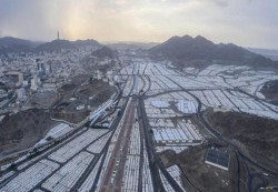 هادي يوجه بسرعة اتخاذ التدابير اللازمة لإغاثة المتضررين والنازحين جراء الأمطار
