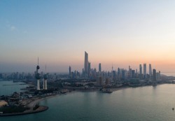 الكويت تغلق منافذها البرية والبحرية للحد من انتشار "كوفيد-19"