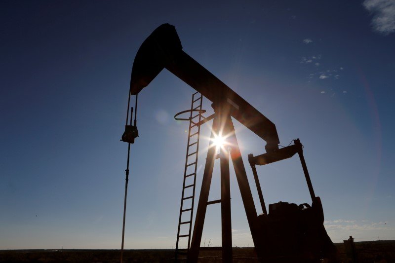 توقعات بارتفاع أسعار النفط بسبب تأثير كورونا على المخزون
