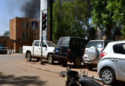 مقتل 5 جنود في هجوم على قافلة عسكرية في بوركينا فاسو