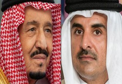 العاهل السعودي يوجه دعوة إلى أمير قطر