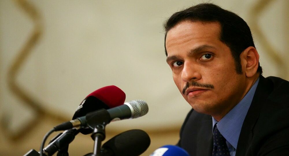 وزير خارجية قطر: أتواصل مع مسؤولي الإمارات ونحتاج وقتا لتجاوز المرحلة الصعبة