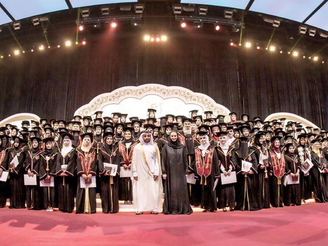  حرم أمير قطر توجه التحية لزوجها الشيخ تميم في حفل تخرجها وتشيد بدوره كزوج
