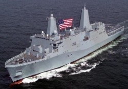 سفينة حربية أمريكية تطلق الرصاص تحذيرا لقوارب إيرانية في مضيق هرمز