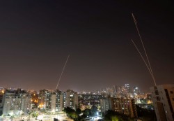 إطلاق 10 صواريخ من قطاع غزة ومنظومة القبة الحديدية الإسرائيلية تسقط 7 منها