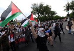 نيويورك.. مظاهرة أمام قنصلية إسرائيل تضامنًا مع الفلسطينيين