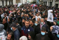 الشرطة الجزائرية تنتشر بكثافة في العاصمة لمنع الاحتجاجات الأسبوعية