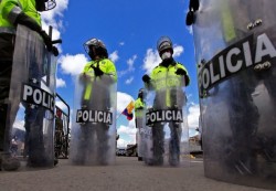 مقتل 10في تظاهرات مناهضة للحكومة في كولومبيا