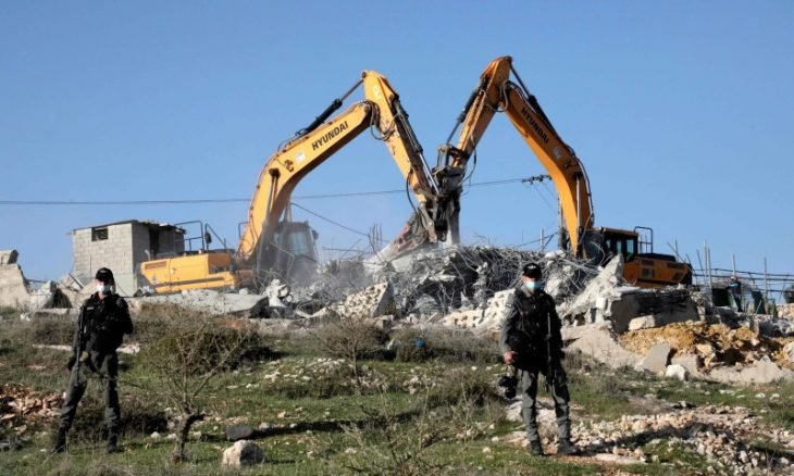 قوات الاحتلال تهدم 72 مبنى وتشرّد عشرات الفلسطينيين خلال 3 أشهر