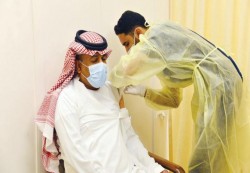 السعودية تشترط التطعيم لدخول المنشآت العامة