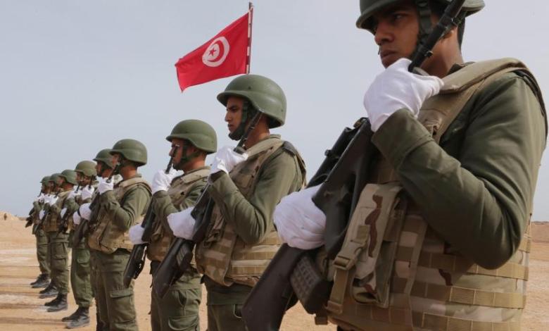 الجيش التونسي: إيقاف 52 سوريا حاولوا اجتياز الحدود خلسة