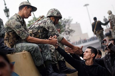 كيري: الجيش المصري كان يستعيد الديمقراطية عندما عزل مرسي