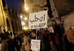 الفرنسيون يحتجون تضامناً مع المدنيين في حلب