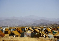 الكويت توصل الدفعة الأولى من المساعدات الاغاثية لمخيمات نازحي محافظة صنعاء