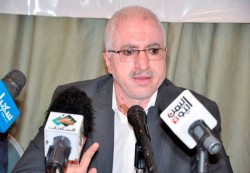 وكيل محافظة تعز: كل القوى السياسية والجيش الوطني والمقاومة الشعبية اليوم امام مسئولية تاريخية للسير نحو الاستقرار وبناء الدولة