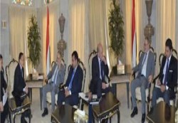 وزير الخارجية يلتقي القائم بأعمال السفارة البريطانية و الاندونيسية  ويبحث معهما عدد من القضايا الوطنية 