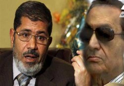 تأجيل محاكمة مبارك إلى الشهر المقبل والبدء بالتحقيق مع مرسي