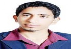 تدشين حراك طلابي  بجامعة صنعاء و العزب يطالب بإقالة رئيس الجامعة