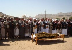 بعد عامين على وفاته .. أبناء الرياشية يشيعون اليوم بصنعاء جثمان الشيخ المفلحي