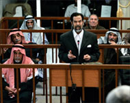 صدام معنوياته عالية ومحاكمته تتأجل أسبوع