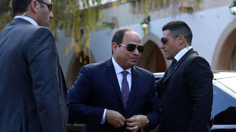 السيسي يتحدث عن 2011 ويوجه رسالة : "أنا لا أخشى أحدا"