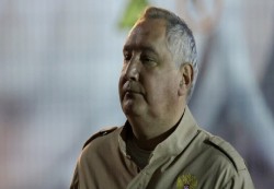 روغوزين: هجمات سيبرانية على موقع "روس كوسموس" لكن قنوات التحكم بالأقمار الصناعية الروسية محمية منها