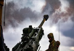 صحيفة أمريكية: الولايات المتحدة تسرع وتيرة تدريب الجيش الأوكراني على استخدام الأسلحة الغربية