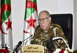 قيادة الجيش الجزائري تعلن دعمها مبادرة تبون حول “لم الشمل”