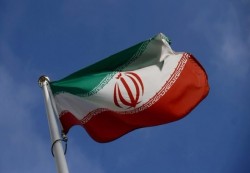 إيران تصادر سفينة أجنبية تنقل وقودا مهربا وتحتجز طاقمها