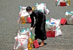 برنامج أممي يخفض مساعداته في اليمن بنسبة كبيرة