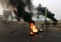 لليوم الثالث على التوالي ..تواصل الاحتجاجات في عدن اليمنية بسبب تدهور الوضع المعيشي وضعف الخدمات