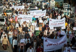 مظاهرة حاشدة في تعز ترفض تمديد الهدنة وتندد بانتهاكات الحوثيين