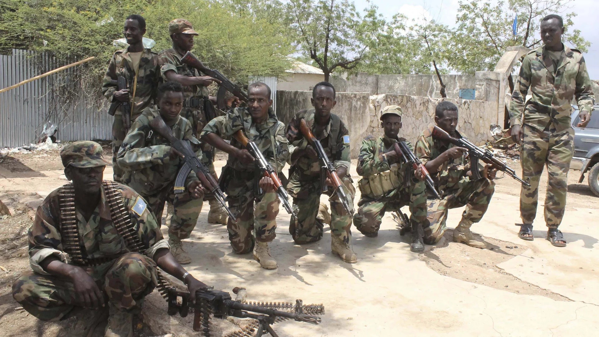 الجيش الصومالي يعلن مقتل 75 عنصرا من حركة الشباب وسط البلاد