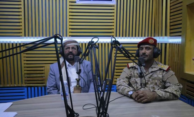 عضو مجلس القيادة الرئاسي ورئيس الاركان يدشنا إذاعة خاصة بالقوات المسلحة