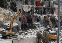 دعوات مقدسية للاحتشاد في ساحة بلدية الاحتلال لوقف قرار هدم بناية تأوي 100 مواطن مقدسي