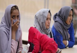 بعثة الأمم المتحدة لأفغانستان تحث "طالبان" على رفع الحظر عن النساء العاملات في المنظمات غير الحكومية
