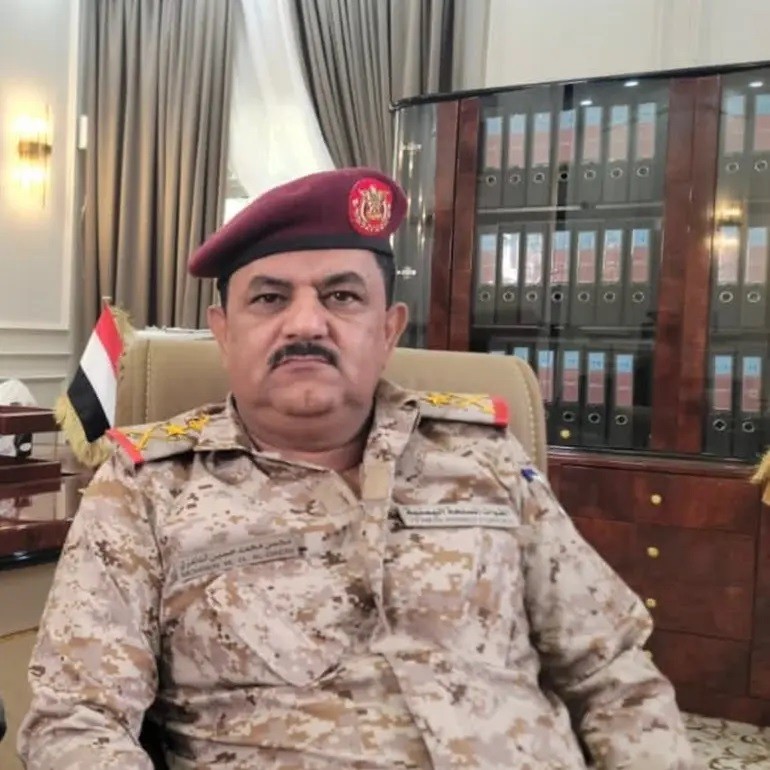 وزير الدفاع اليمني يحمّل المجتمع الدولي مسؤولية إرهاب الحوثيين